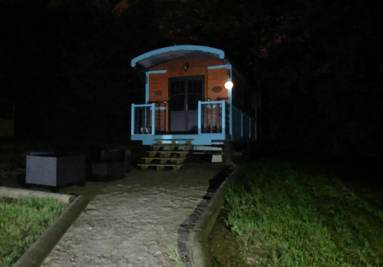 Le Domaine Des Droles De Dames Hostal Buding Exterior foto